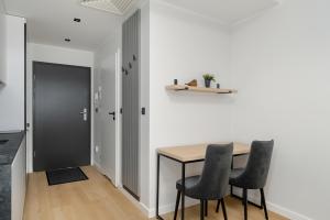 Modern Studios Plac Wolności by Noclegi Renters