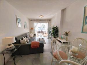 Mi Capricho Beach side Ref 1370