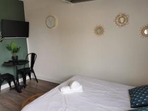 Appartements Studios dans l'hyper centre Bordeaux : photos des chambres