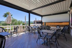 Hotels Hotel & Restaurant Perla Riviera : photos des chambres