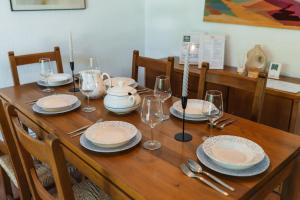 Cármenes de la Muralla - Free parking