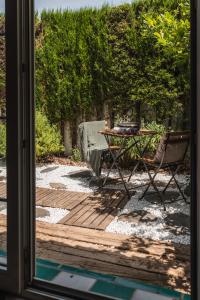 Cármenes de la Muralla - Free parking