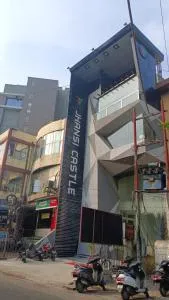 Jhansi Castle Inn - 占西