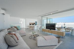 Villa Estándar 8- Casangular by Upper