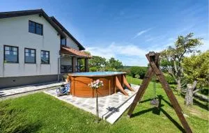 Awesome Home In Varazdinske Toplice - Tuhovec