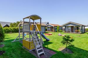 Nameliai Penkios gulbės