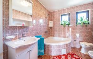 1 Bedroom Cozy Apartment In Krusevo