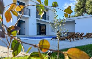 Stunning Home In Supetar 
