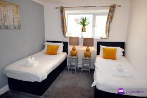 Oak Tree Boutique 2 bed Apartment - Stayseekers