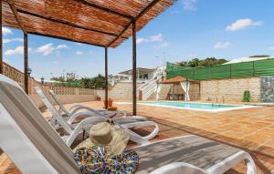 2 Bedroom Gorgeous Home In El Morche