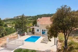 Emerald Eco Villa - Novo Selo