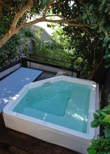 Four Bedroom Villa with Private Hot Tub room in Ducato Wine Villas