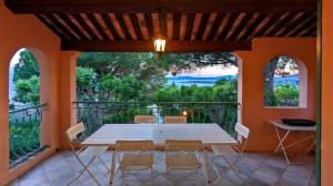 Villa Les Trois Chênes, piscine privée & vue mer sur Golfe de Saint Tropez