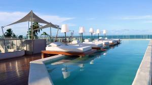 Setai Yacht Studio 3 - By Almare Flats