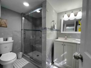 Discover Charm City from a Cozy Retreat