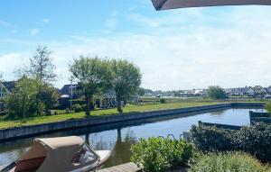 2 Bedroom Beautiful Home In Lemmer
