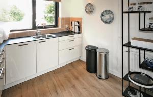 2 Bedroom Beautiful Home In Lemmer