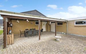 Amazing Home In Aars With Wifi