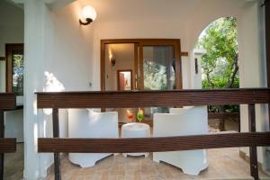 melograno Holiday Home with Swimming Pool and Private Beach