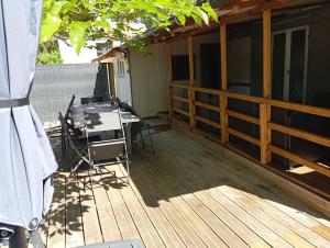 Campings Mobil home 6 pers - camping Les Arbouses - clim terrasse plancha : photos des chambres