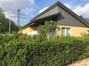 Komfortables Einzelhaus mit Garten - Halstenbek