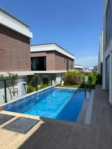 Havuzlu Smart Villa - 奥兹德雷