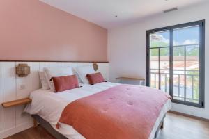 Maisons de vacances Spacieuse Villa sous les pins & piscine : photos des chambres
