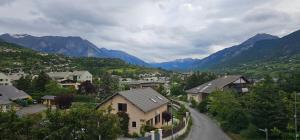 Appartement à 5min du centre ville dEmbrun