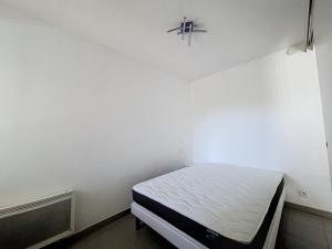 3617-Appartement 4 couchages avec piscine