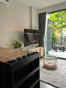 The Deck Patong - Bangla