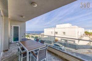 Stunning 3BR home just off the promenade by 360 Estates