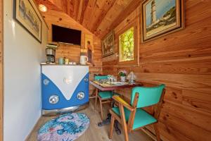 Chalets Chalet avec jardin vue mer 100m : photos des chambres