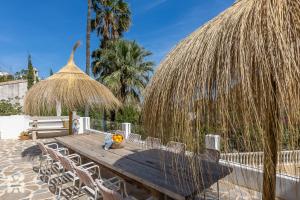 Villa Condor by Abahana Villas