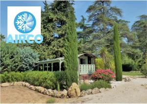Lodges Domaine de Conillieres : photos des chambres