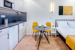 HB apartments University II