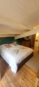 Petit Cocon entre terrasse et piscine - La Ciotat