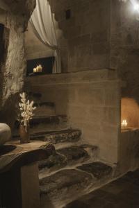 Aque cave