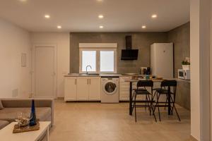 Kiposhi Beach Apartments Punta Mujeres