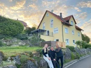 Gemütliche Ferienwohnung - Schnabelwaid