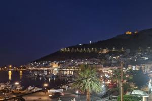 ARGO Downtown Apartment