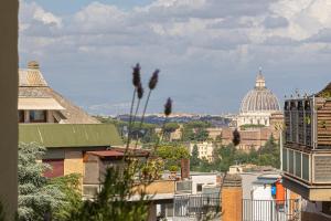 Saint Peter View Penthouse by Rental in Rome
