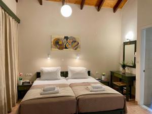 Theos Holidays Apartments