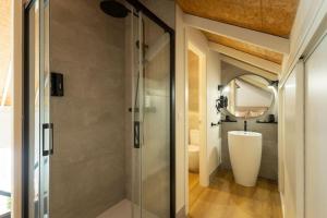 Pasaje Mallol Central Duplex by Valcambre