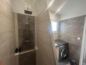 Appartements maison proche du Groupama Stadium : photos des chambres