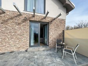 U zlatého křížku