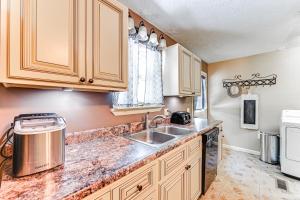 Gray Vacation Rental with Deck and Pond Access!