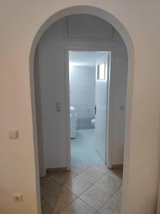Nianiari house