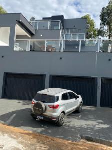 Casa Capitólio com Vista para Escarpas do Lago
