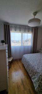 Casa adosada con vistas al mar y con piscina