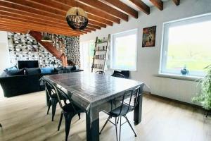 Maisons de vacances Charmante maison de campagne avec jardin : photos des chambres